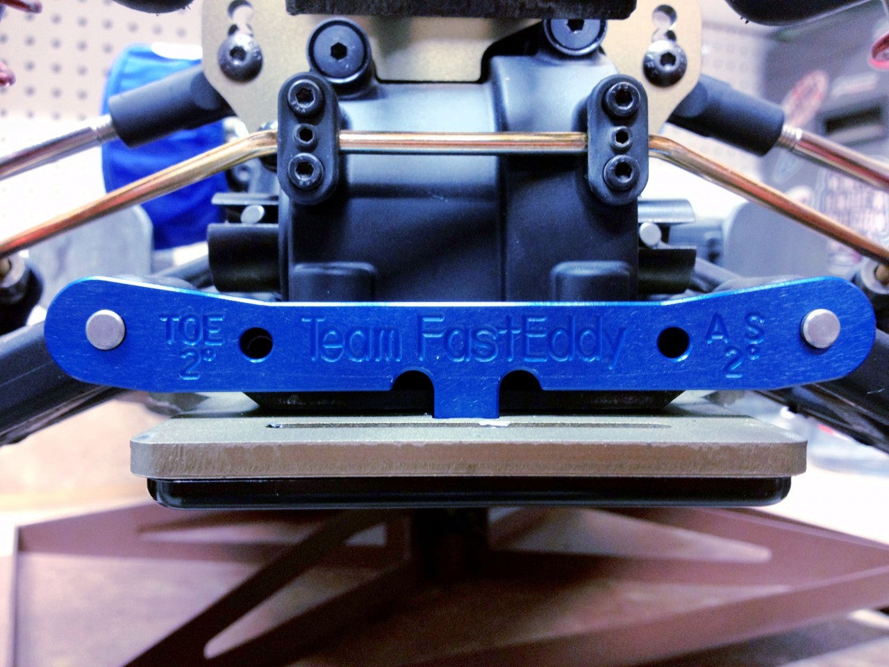 Rear Toe Block for Losi 5ive 1 Deg Toe - 2 Deg Anti Squat